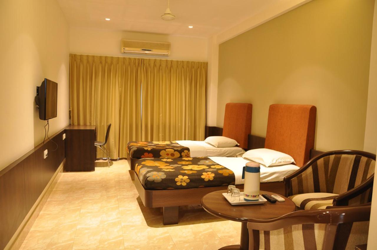 Hotel Prince Residency Bhuj Εξωτερικό φωτογραφία